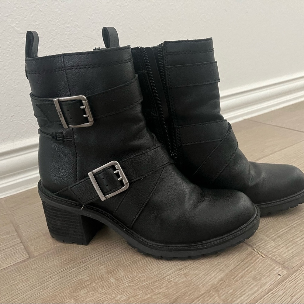 Zodiac Black Ankle Boots with Chunky Heel